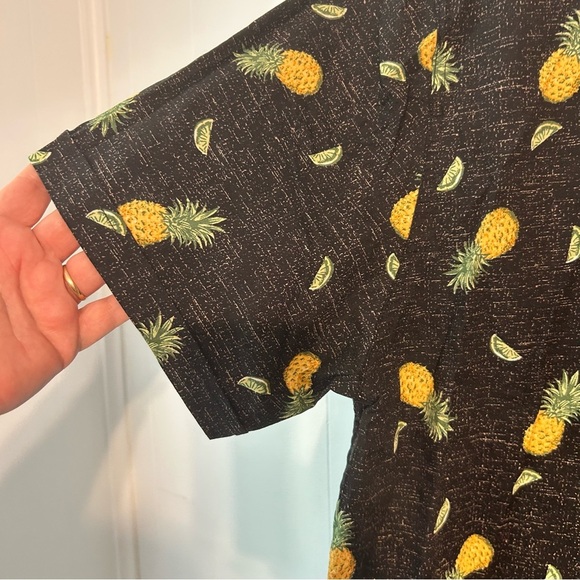 Saddlebred Stretch Poplin Pineapple & Lime Button Up Top Size xxl - Picture 3 of 6